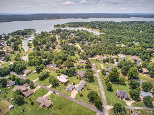 36 Meadowlark, Eufaula, OK 74432