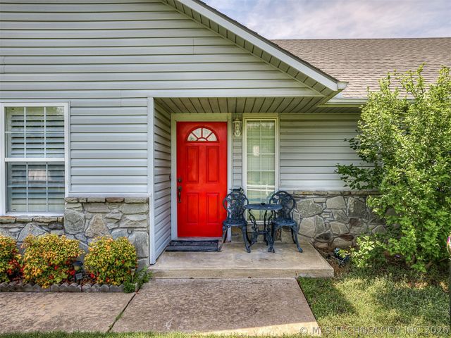 36 Meadowlark, Eufaula, OK 74432