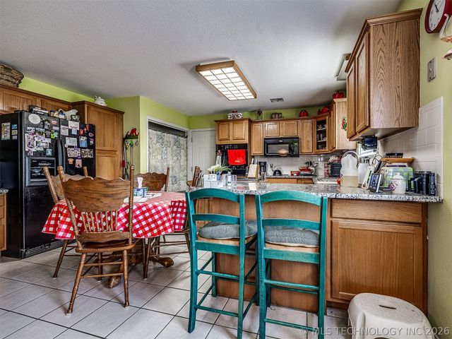 36 Meadowlark, Eufaula, OK 74432