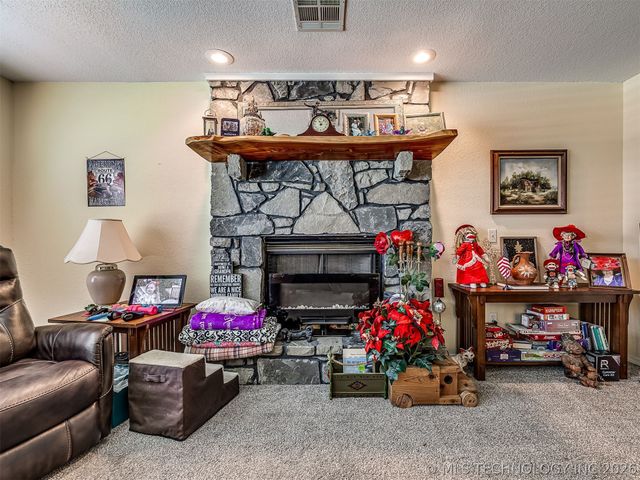 36 Meadowlark, Eufaula, OK 74432
