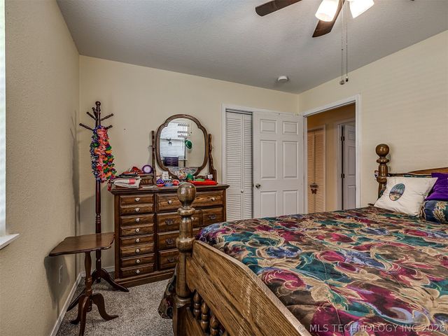 36 Meadowlark, Eufaula, OK 74432