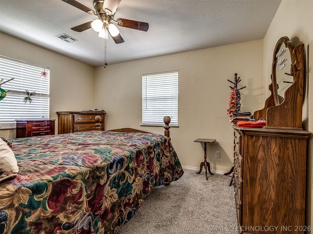 36 Meadowlark, Eufaula, OK 74432