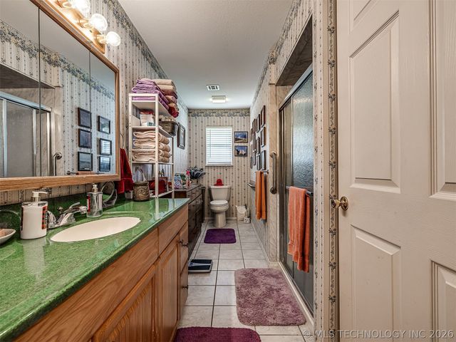 36 Meadowlark, Eufaula, OK 74432