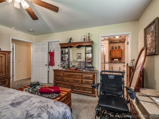 36 Meadowlark, Eufaula, OK 74432