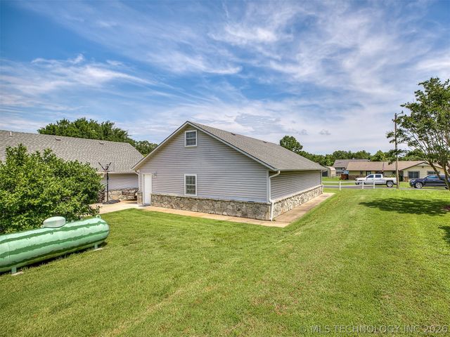 36 Meadowlark, Eufaula, OK 74432