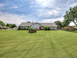 36 Meadowlark, Eufaula, OK 74432