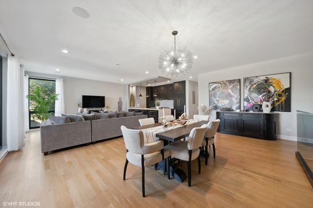 1203 W Superior Street 1B, Chicago, IL 60642