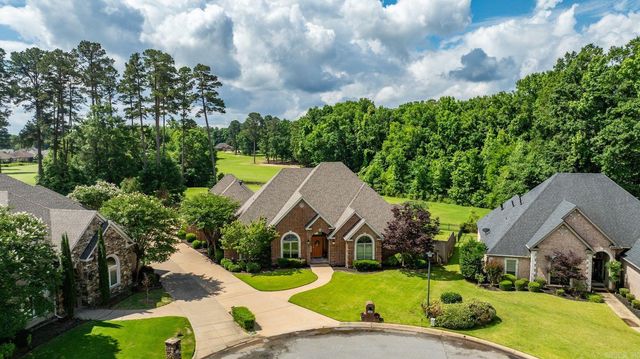 127 Grenoble Circle, Maumelle, AR 72113