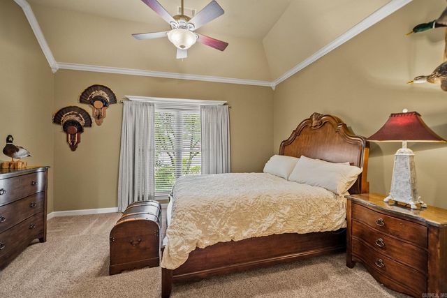 127 Grenoble Circle, Maumelle, AR 72113