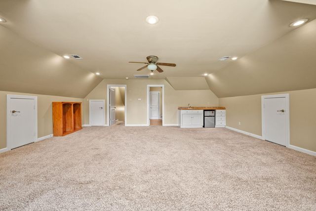 127 Grenoble Circle, Maumelle, AR 72113