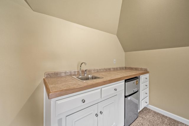 127 Grenoble Circle, Maumelle, AR 72113