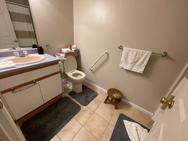 13 Dallas Dr 308, Dracut, MA 01826