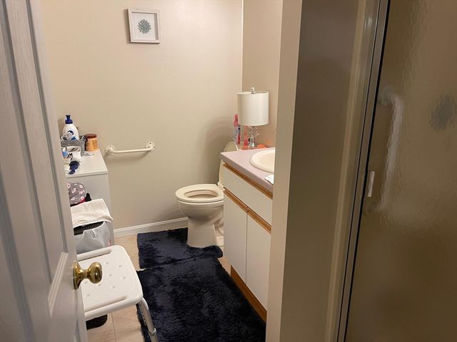 13 Dallas Dr 308, Dracut, MA 01826