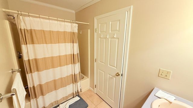 13 Dallas Dr 308, Dracut, MA 01826