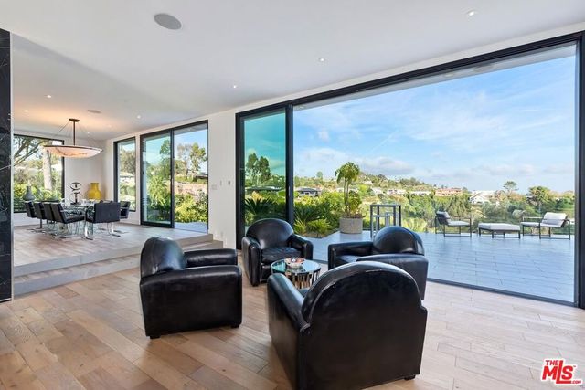 920 Linda Flora Drive, Los Angeles, CA 90049