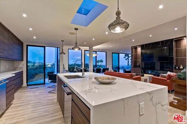 920 Linda Flora Drive, Los Angeles, CA 90049