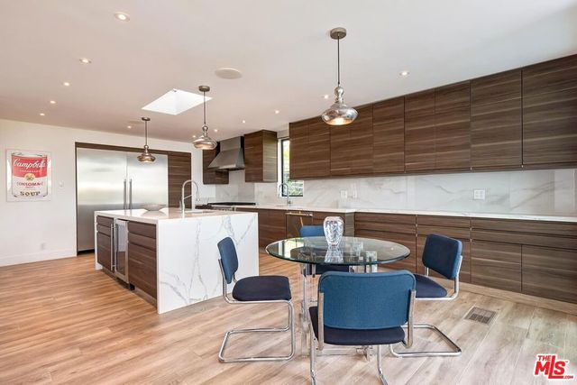 920 Linda Flora Drive, Los Angeles, CA 90049