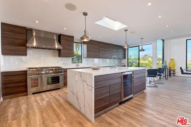 920 Linda Flora Drive, Los Angeles, CA 90049