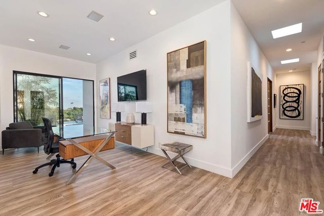 920 Linda Flora Drive, Los Angeles, CA 90049