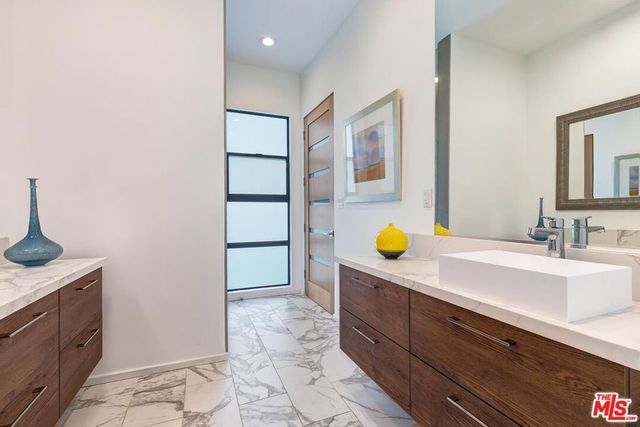 920 Linda Flora Drive, Los Angeles, CA 90049