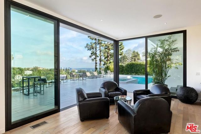 920 Linda Flora Drive, Los Angeles, CA 90049