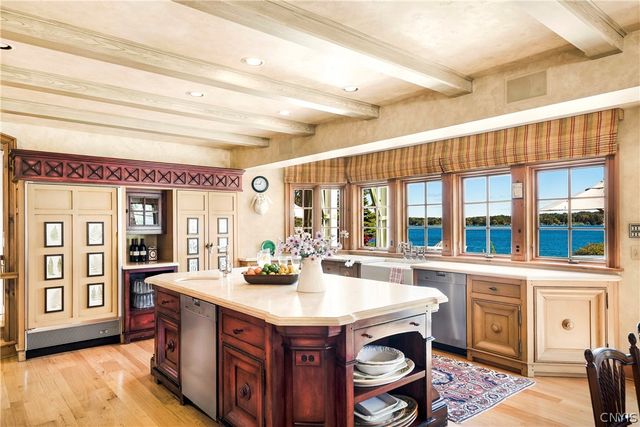 3074 West Lake Road, Skaneateles, NY 13152