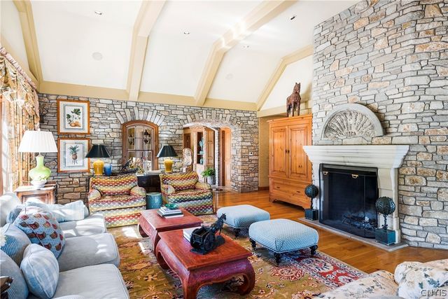 3074 West Lake Road, Skaneateles, NY 13152