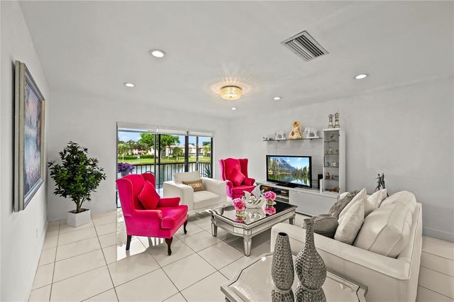 21649 Juego Circle 4 E, Boca Raton, FL 33433