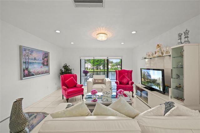 21649 Juego Circle 4 E, Boca Raton, FL 33433