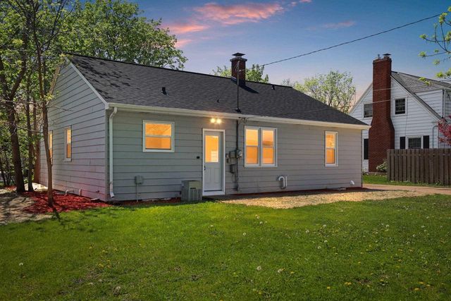 1244 OREGON STREET, Green Bay, WI 54303