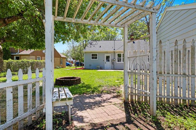 1244 OREGON STREET, Green Bay, WI 54303