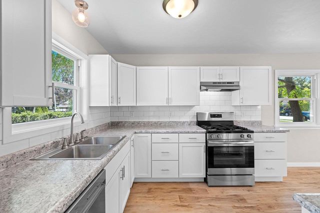 1244 OREGON STREET, Green Bay, WI 54303