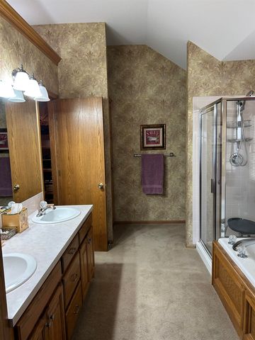 4116 N Plum Tree St, Wichita, KS 67226