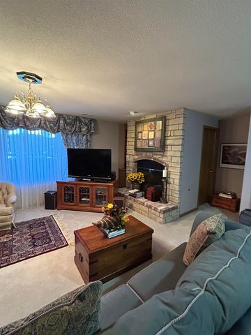 4116 N Plum Tree St, Wichita, KS 67226