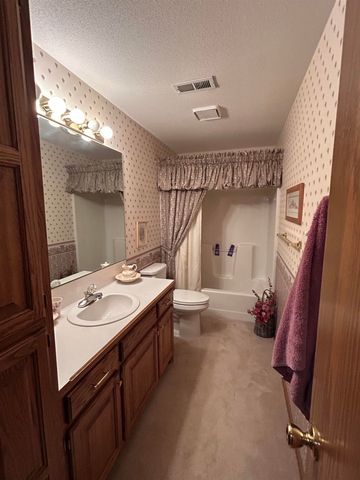 4116 N Plum Tree St, Wichita, KS 67226