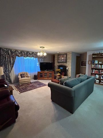 4116 N Plum Tree St, Wichita, KS 67226