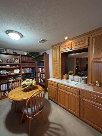 4116 N Plum Tree St, Wichita, KS 67226