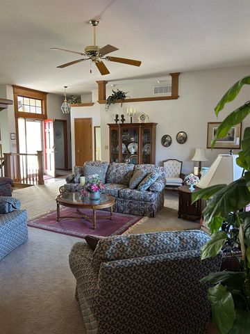 4116 N Plum Tree St, Wichita, KS 67226