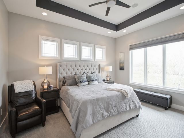9003 NW 73rd Place, Johnston, IA 50131