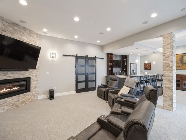9003 NW 73rd Place, Johnston, IA 50131