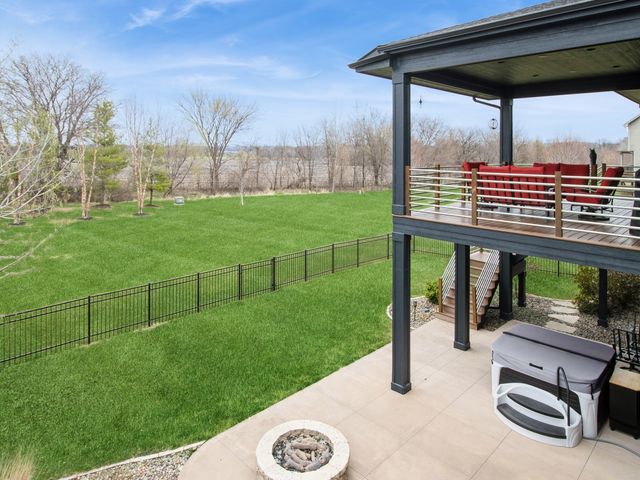 9003 NW 73rd Place, Johnston, IA 50131