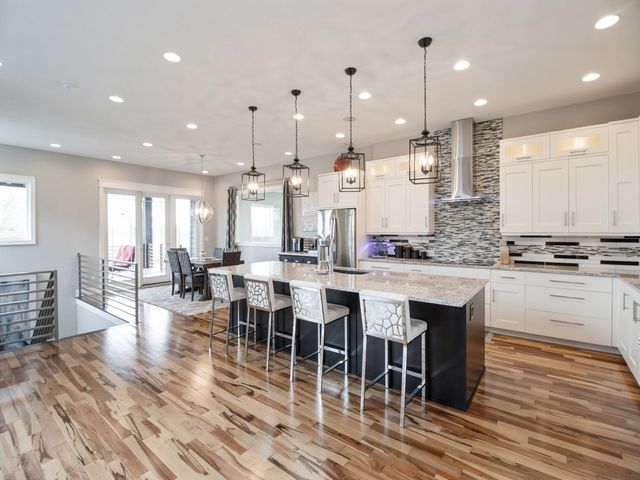 9003 NW 73rd Place, Johnston, IA 50131