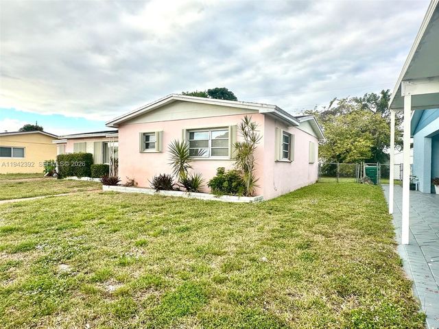 1815 NW 188th Ter, Miami Gardens, FL 33056