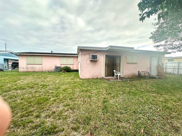 1815 NW 188th Ter, Miami Gardens, FL 33056