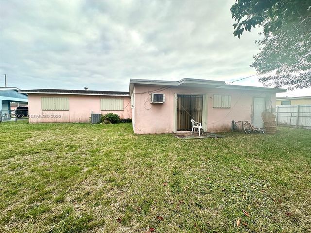 1815 NW 188th Ter, Miami Gardens, FL 33056