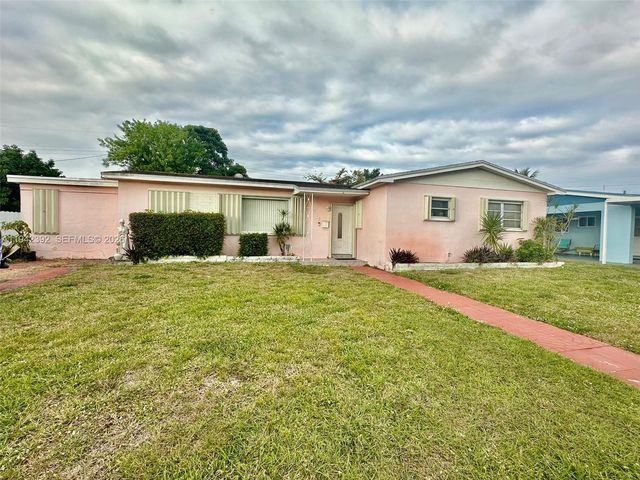 1815 NW 188th Ter, Miami Gardens, FL 33056