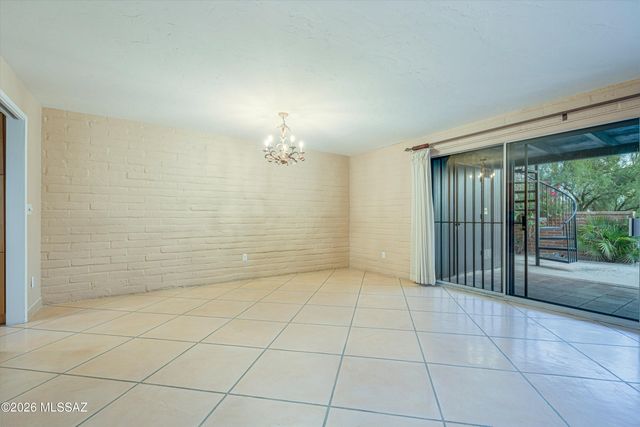 2722 E Avenida De Pueblo, Tucson, AZ 85718