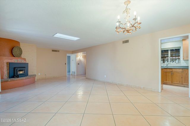 2722 E Avenida De Pueblo, Tucson, AZ 85718
