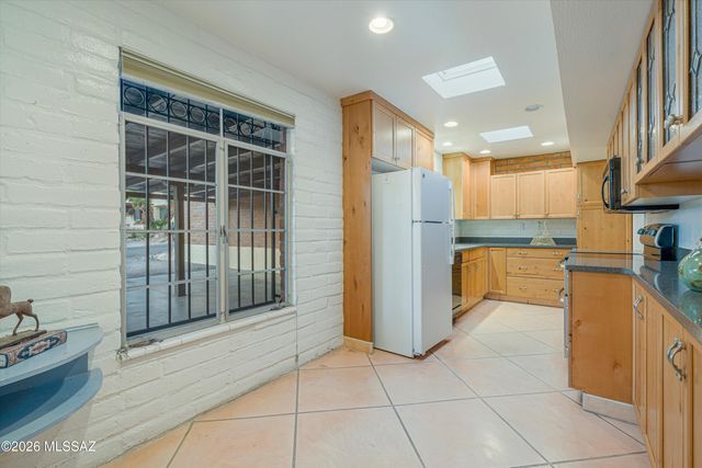 2722 E Avenida De Pueblo, Tucson, AZ 85718