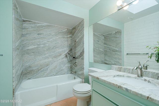 2722 E Avenida De Pueblo, Tucson, AZ 85718